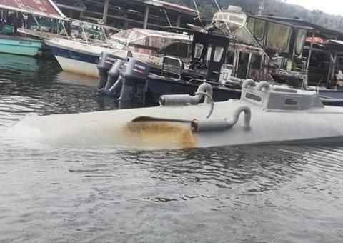 Submarino de facção criminosa é apreendido com 5 toneladas de drogas 