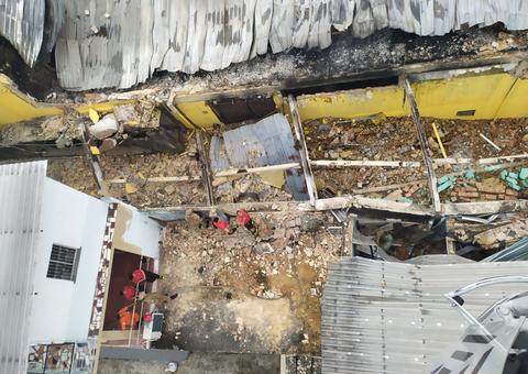 Destruída por incêndio, antiga Esplanada deve ser demolida em Manaus