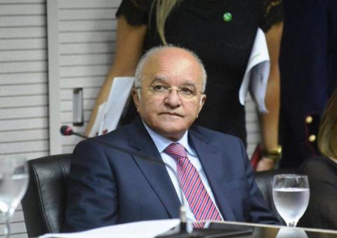 Ex-governador José Melo pede à juíza retirada de tornozeleira eletrônica 