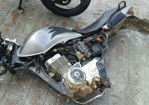 Em Manaus, polícia encontra desmanche e recupera duas motocicletas roubadas