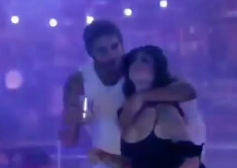 BBB20: Bêbado, Guilherme fica atrás de Bianca, é ignorado por sister e Gabi vê tudo 