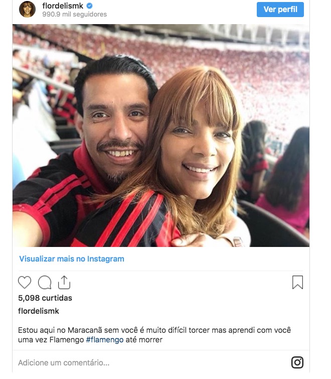 Investigada, Flordelis vai ao jogo do Flamengo e homenageia marido assassinado
