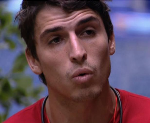 BBB20: Irritado com paredão, Prior insulta Pyong: 'Você é bundão'