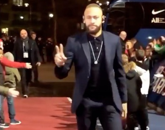 Volta de Neymar ao Barcelona passa por pedido de perdão, diz Messi