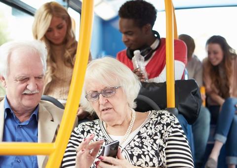 Carteira do idoso: saiba benefícios e como solicitar 