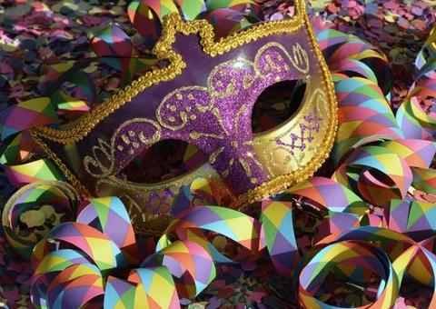 Confira mais de 20 bandas e blocos pra curtir hoje em Manaus