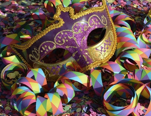 Confira mais de 20 bandas e blocos pra curtir hoje em Manaus