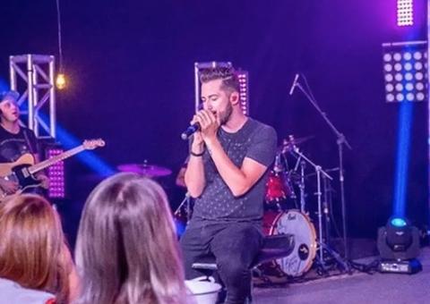 Cantor sertanejo morre ao ser arrastado por onda em praia do Rio de Janeiro
