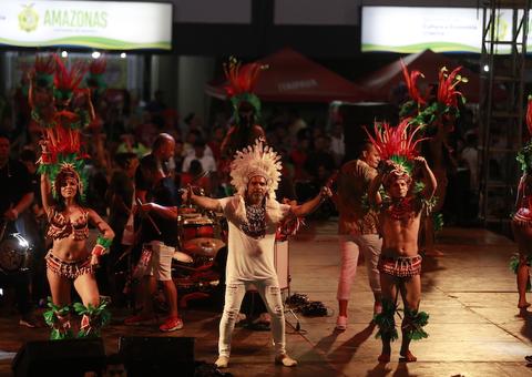 Carnaboi fez homenagem a Arlindo Júnior