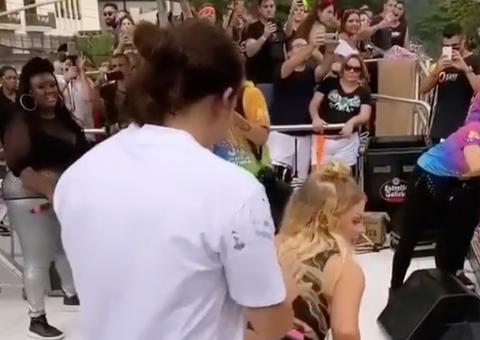 De fio-dental, Luísa Sonza leva 'sarrada' de Whindersson durante quadradinho