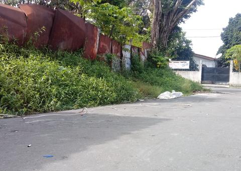 Ao voltarem de bloco, foliões encontram corpo de homem dentro de saco em Manaus