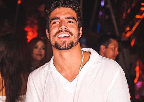 Caio Castro posta foto ‘de arrepiar’ ao lado de Grazi Massafera nas Maldivas  