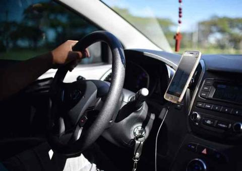 Dupla tenta assaltar motorista de app com arma falsa, mas acaba presa em Manaus