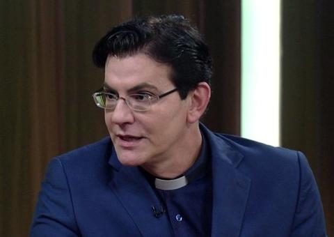 Padre Reginaldo Manzotti é hospitalizado 