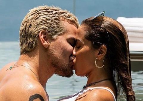 Anitta teve crush em Thiago Martins 9 anos antes de contracenar com ator