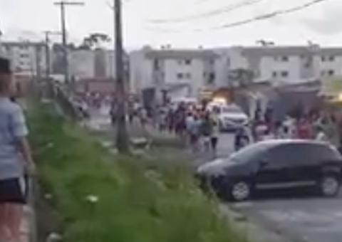 Em nova manifestação, moradores do Monte Horebe prometem fechar avenida 