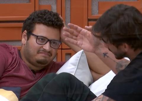 Apaixonado por Guilherme, Victor Hugo desabafa: 'Te amo, independentemente de você me amar'