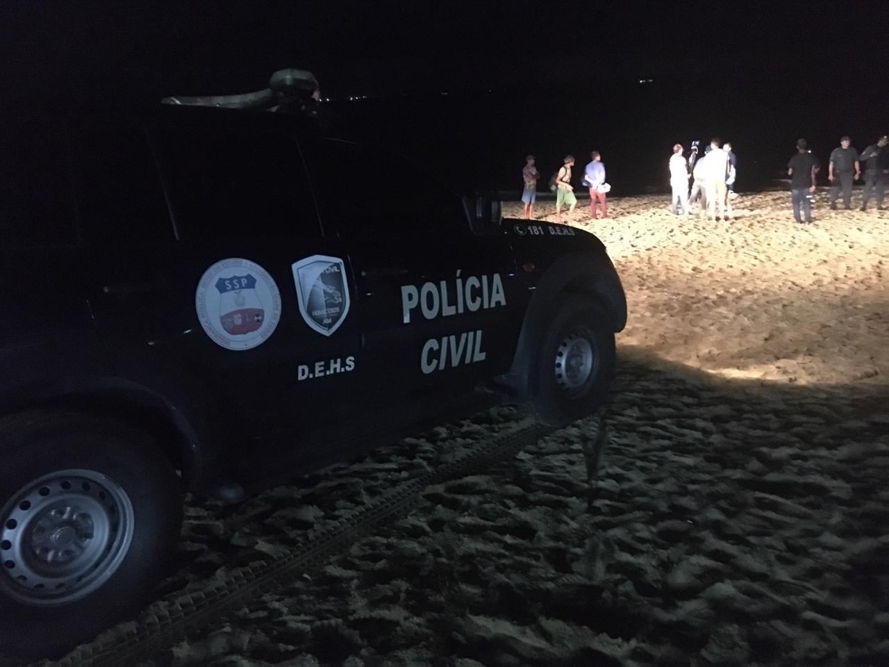 Corpo com mordidas de peixe é encontrado boiando na praia da Ponta Negra