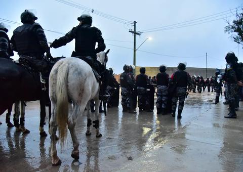 'Nossas armas são a Bíblia e oração', dizem moradores do Monte Horebe