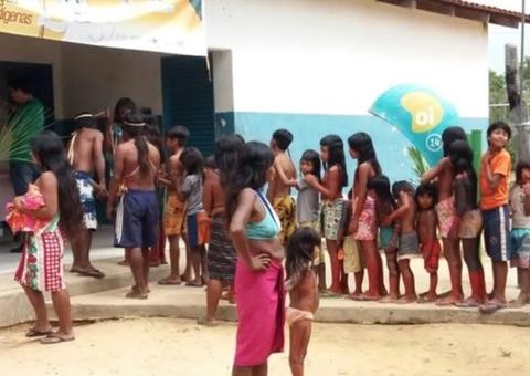 Mortes de bebês indígenas crescem 12% após saída de médicos cubanos