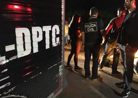 Homem salva a própria vida após fingir estar morto ao lado de corpo de irmão em Manaus