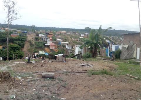 Tropas policiais permanecem na invasão Monte Horebe no 2º dia de reintegração  de posse