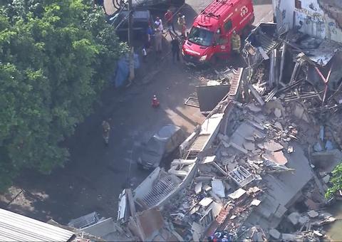 Seis casas desabam no Rio de Janeiro