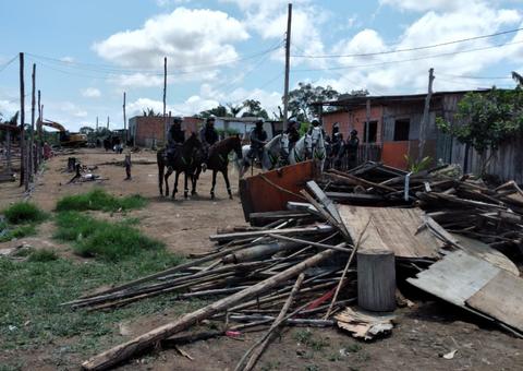 Sem comida e sem energia, moradores do Monte Horebe são mantidos reféns em comunidade