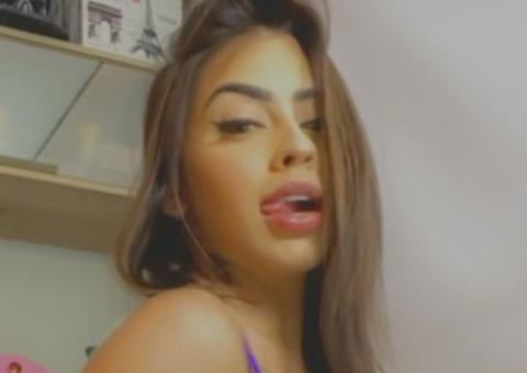 MC Mirella rebola agachada e faz temperatura subir; Veja vídeo 