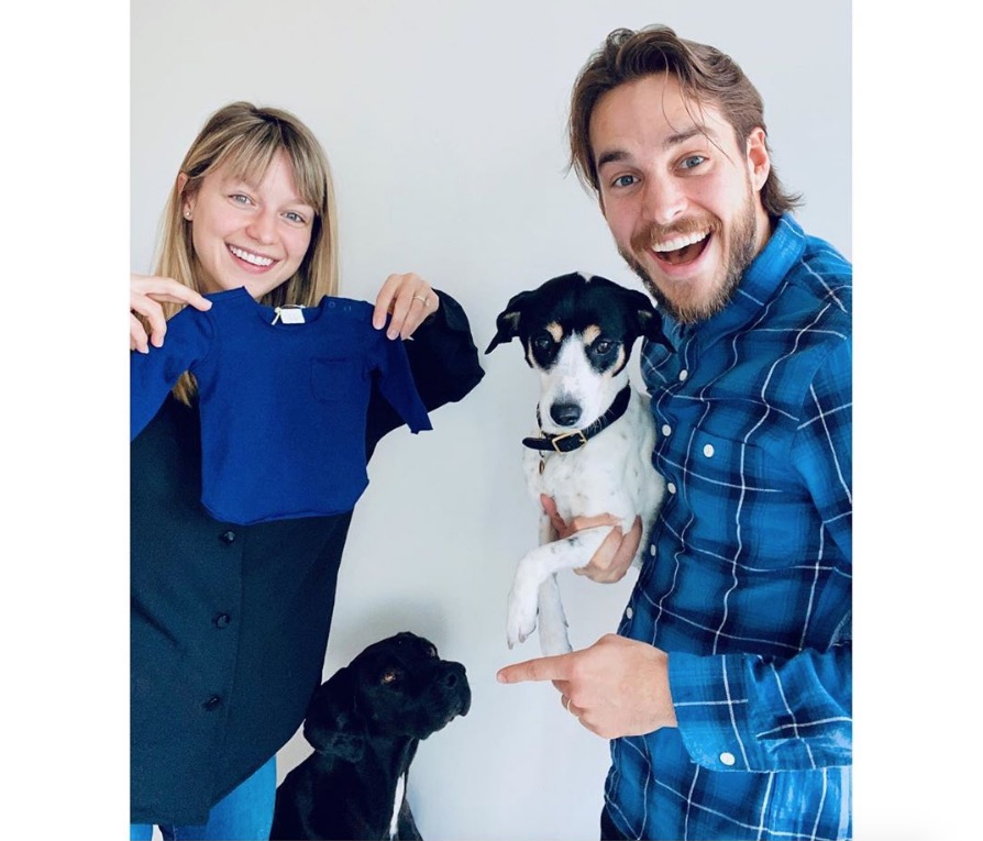 Estrela de 'Supergirl', Melissa Benoist está grávida do primeiro filho com Chris Wood