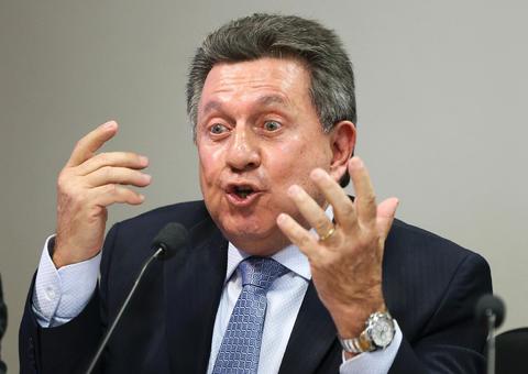 Ex-secretário nacional de Justiça é preso na Operação Lava Jato no Rio 