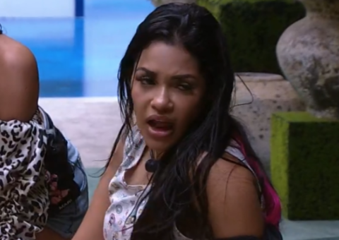 Bêbada, Flayslane maquia macaco de decoração do BBB20 e público reage  