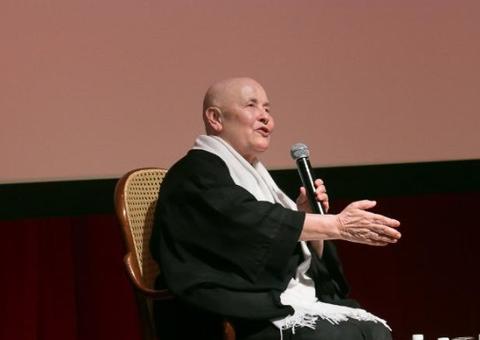 Instituto Amor apresenta palestra da Monja Coen em Manaus