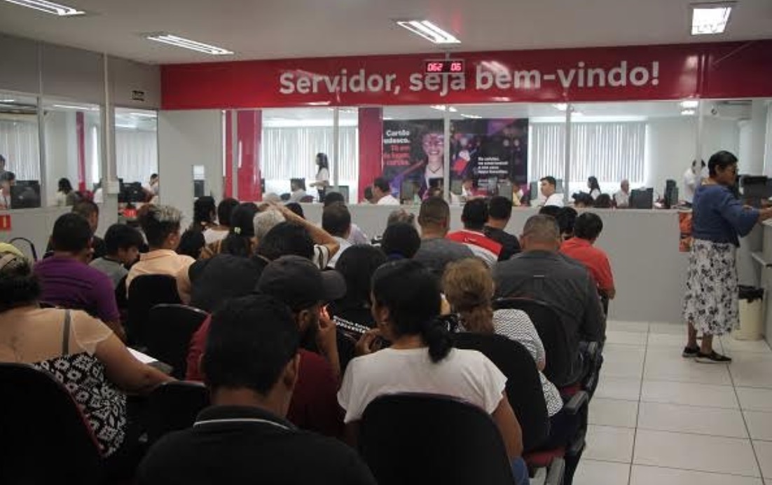 Servidores nascidos em março devem realizar recadastramento na próxima quarta em Manaus