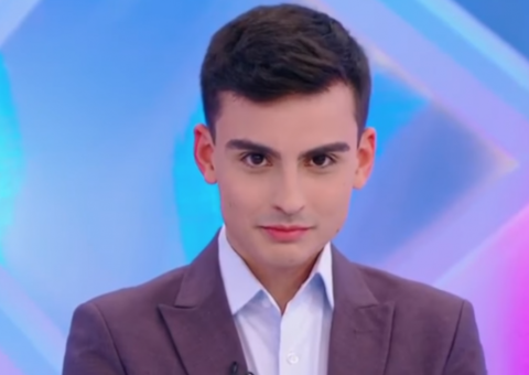 SBT toma atitude após Dudu Camargo assediar Simony durante Carnaval