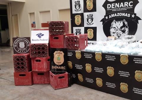 Ousados, traficantes tentam enviar drogas escondidas em grades de cervejas para Manaus 