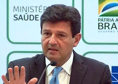 Governo afirma que transmissão comunitária de coronavírus vai ocorrer