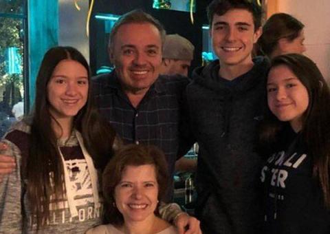 Defesa de Rose usa desenhos dos filhos de Gugu para comprovar união estável