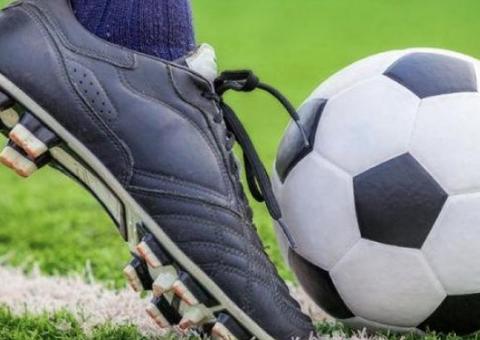 Flamengo e Botafogo fazem primeiro clássico em disputa pela liderança