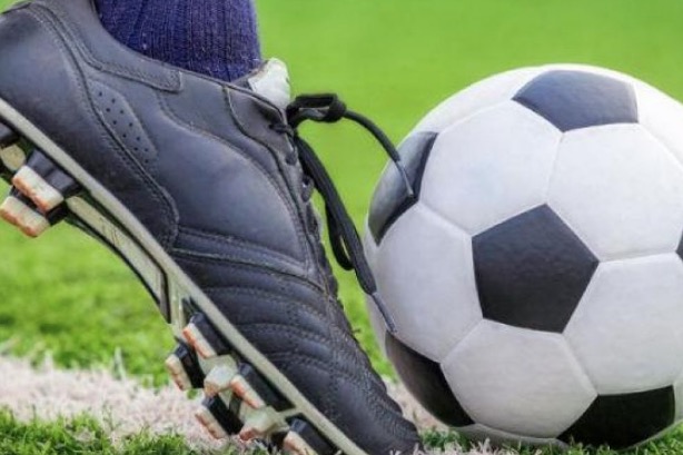 Flamengo e Botafogo fazem primeiro clássico em disputa pela liderança