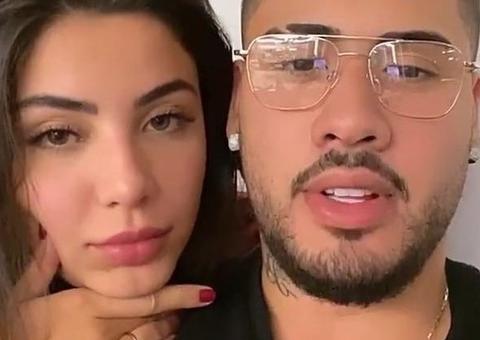 Em foto íntima, Kevinho expõe bumbum gigante da namorada e dispara: 'Nunca vi igual'