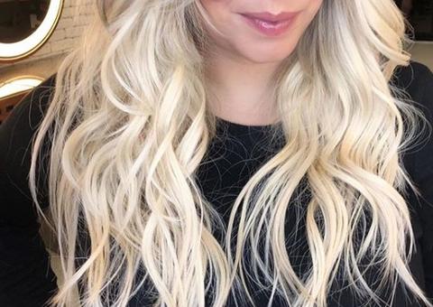 Marília Mendonça surge gatíssima e faz sucesso com novo visual 