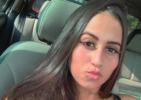 Adolescente é estrangulada e carbonizada após cair em armadilha feita por amiga