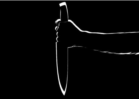 Mulher é presa suspeita de esfaquear companheiro com peixeira no Amazonas