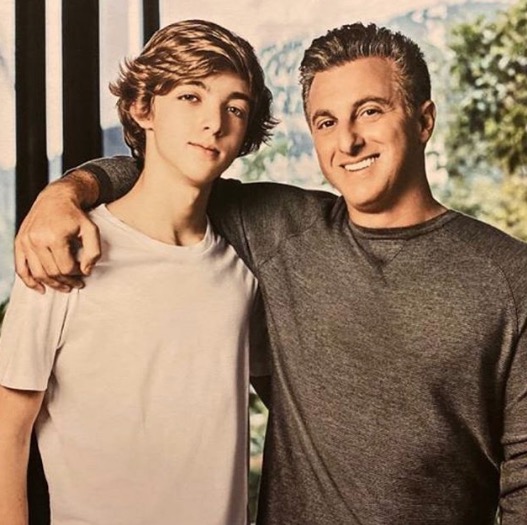 Angélica e Luciano Huck comemoram 15 anos do filho mais velho