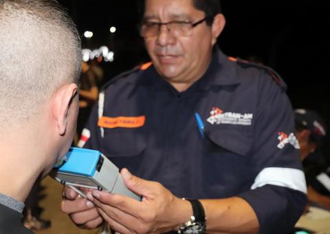 Mais de 40 motoristas são flagrados alcoolizados em Manaus no fim de semana