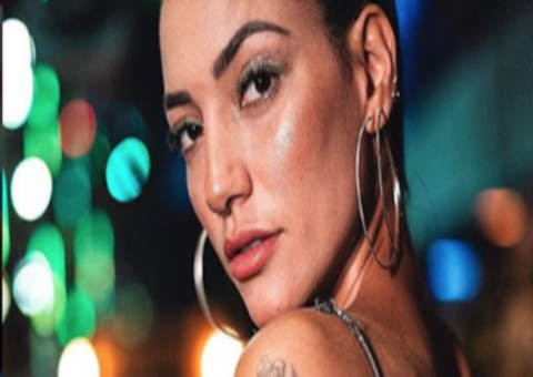 Gabi Prado sensualiza em foto de lingerie e rebate críticas sobre peso ideal