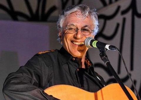 Caetano Veloso lembra que há 9 anos estacionou o carro no Leblon e virou meme