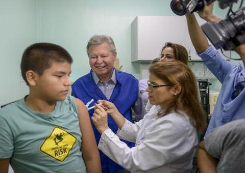 'Essa é uma batalha que precisamos lutar juntos', diz prefeito sobre sarampo