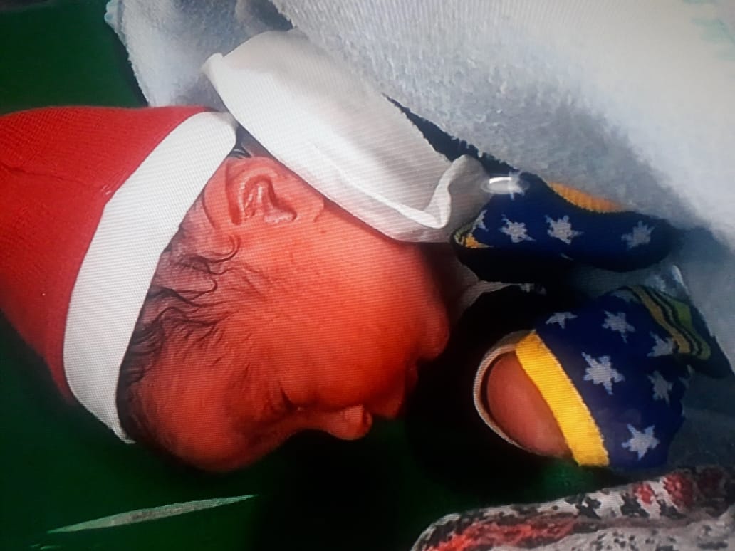 Em Manaus, bolsa estoura e mulher dá a luz na frente da maternidade